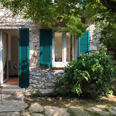 Lovely Stonehouse With Panorama Lake View Dom wakacyjny Nesso