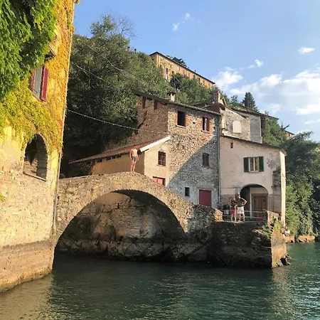 Lovely Stonehouse With Panorama Lake View Dom wakacyjny *
